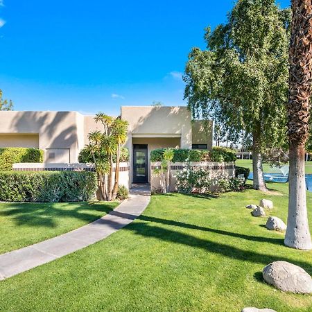 Villa Midnights At The Oasis Cathedral City Exterior foto